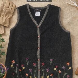 Sag Harbor Black Wool-Blend Floral Embroidered Sweater Vest